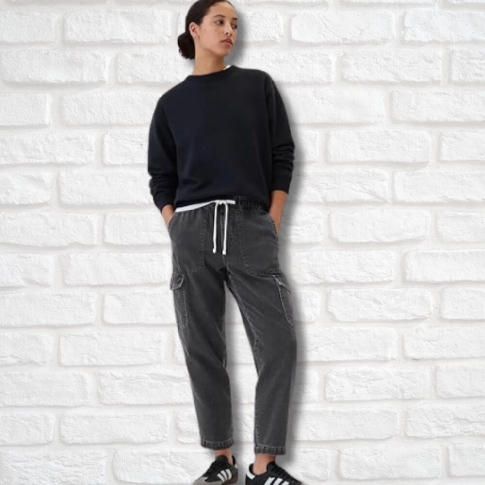 Gap Easy Cargo Joggers (medium)